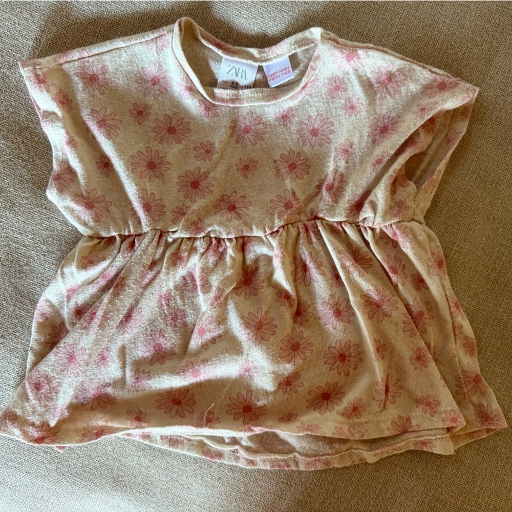 Zara Kids‎ floral tshirt 4-5y​​